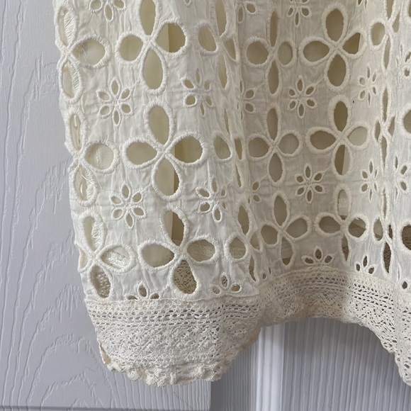 Sundance cream colored top - Picture 6 of 10